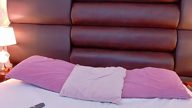 Chat +18 de LiahRose_ ao vivo