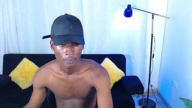 alexaandro18 webcam show