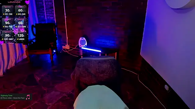 cee2nv – Naživo XXX chat