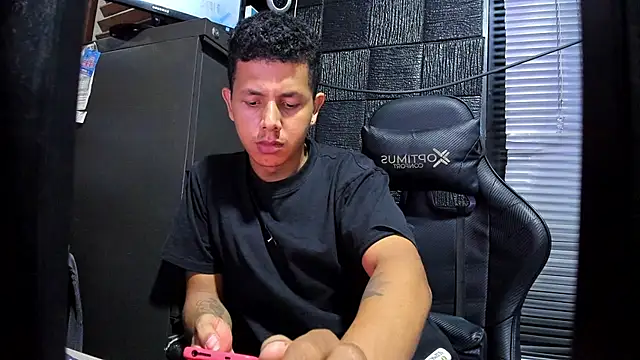 Živý XXX chat boy_bigcock24cm