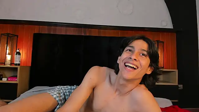 Cheys_Mast Chat XXX in diretta