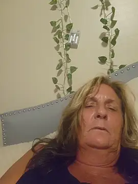 SultrySummer68's Live XXX Chat