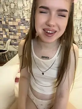 KayShaw Chat XXX in diretta