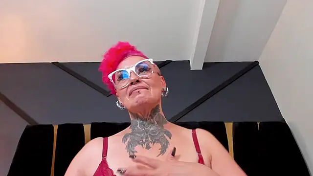 mistress_sandy XXX чат на живо