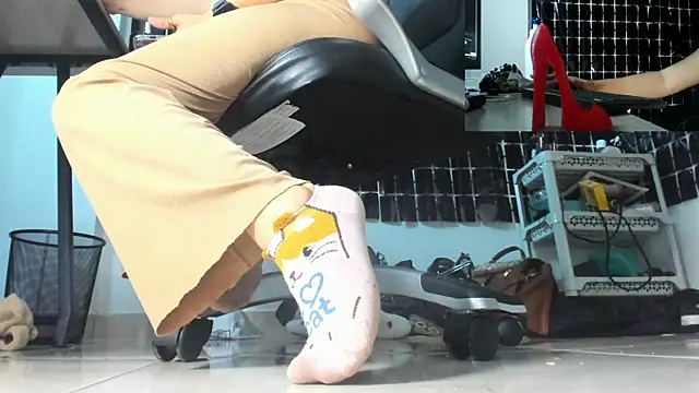 Chat +18 de MissAlmaFenix ao vivo