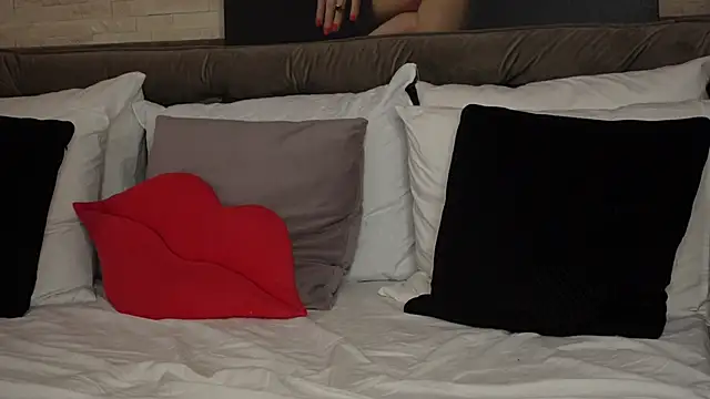 XXX chat uživo modela FeliciaKrige