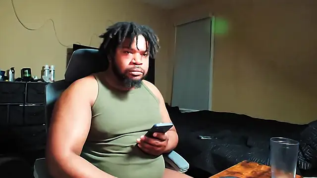 rogue42911 Live XXX-Chat