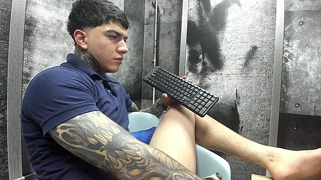 Gury_tattoo Obrolan Langsung XXX