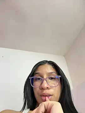 Danaeluxe 라이브 XXX 채팅