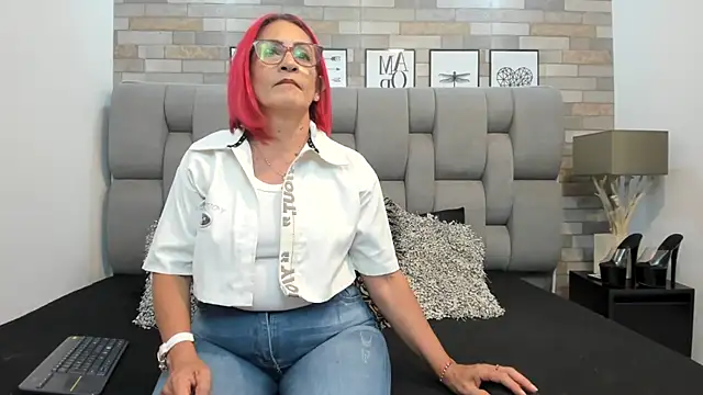 دردشة KariinaTaylor الجنسية المباشرة