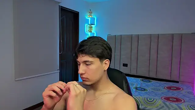 Chat XXX en directo de CHRIS_MORGAN1