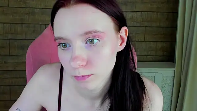 ArinaKubrick – Naživo XXX chat