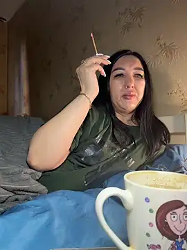 Naughtbaby_2025 Adlı Modelin Canlı XXX Sohbeti