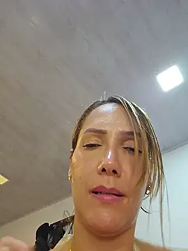candy-xxx's Live XXX Chat
