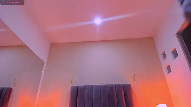 scarlet_pielcanela's Live XXX Chat