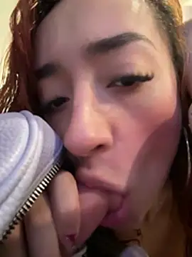 ariiel_ Chat XXX in diretta