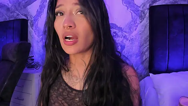Chat XXX en directo de NicoleMonet1