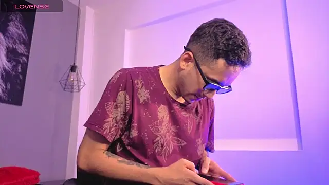 Zack_isback – Naživo XXX chat