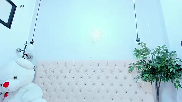 Victoria_Coleman Live XXX-Chat