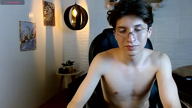 Marcoviolet live XXX chat
