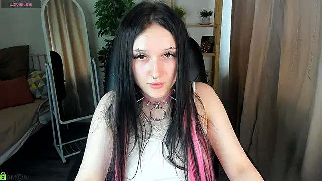Emma-Blissa Chat XXX in diretta