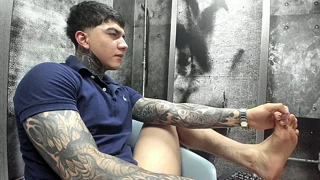 Gury_tattoo élő XXX-chatje