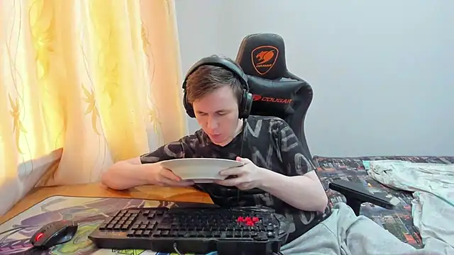 iliaskrislove élő XXX-chatje