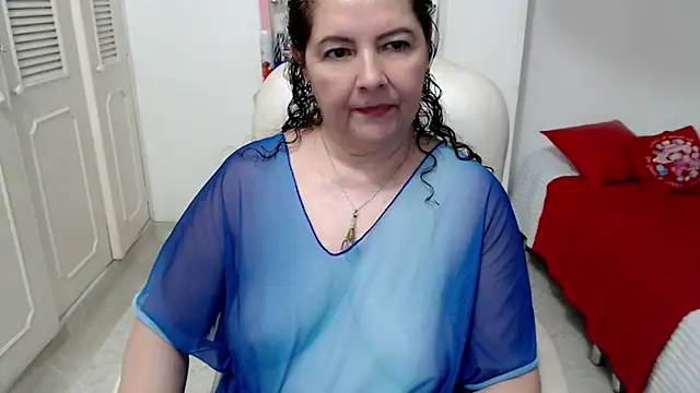 leonela_69 即時 XXX 聊天