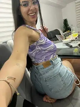 Chat +18 de gabyaridi ao vivo