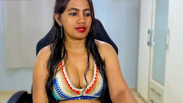 FannyXhot élő XXX-chatje