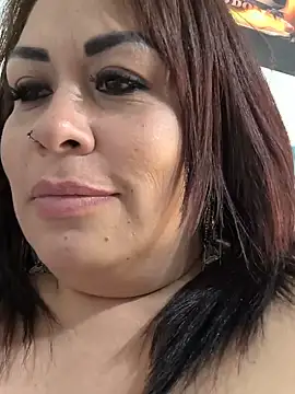 Natymendoza998 élő XXX-chatje