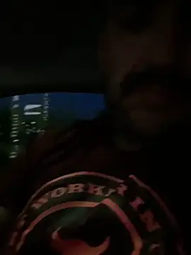 CloudyMuscleBeefy Adlı Modelin Canlı XXX Sohbeti