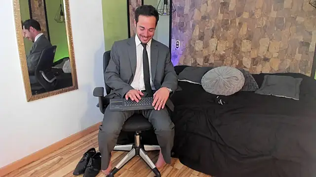 Adams_Sanzn Webbikameraesitys