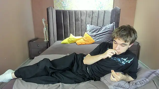 DaveBevy live XXX chat