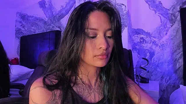 NicoleMonet1 élő XXX-chatje