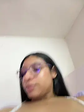 Danaeluxe Chat XXX in diretta