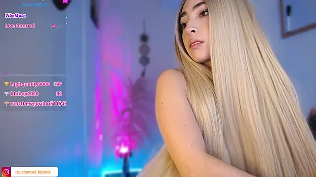 channel_blondee XXX чат на живо