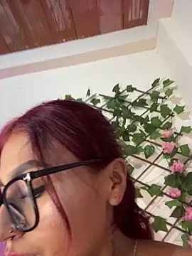 Dirty_isabella18 élő XXX-chatje
