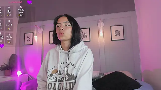 Ivyy_sweet_ élő XXX-chatje