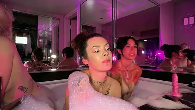 GennaJames Live XXX Chat