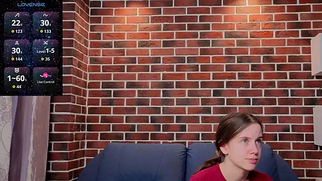 MyrtaMcclaney's Live XXX Chat
