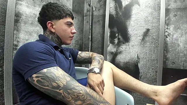 Chat XXX en directo de Gury_tattoo