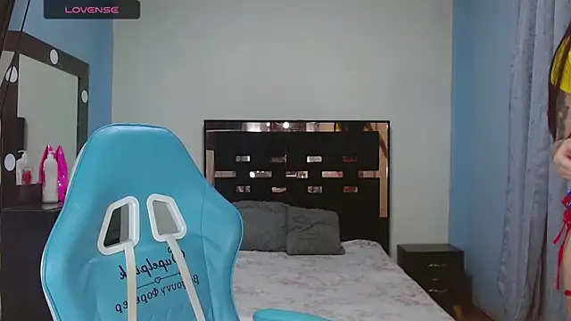 karla_zambrano's Live XXX Chat