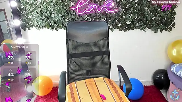 DestinyHills Live XXX Chat