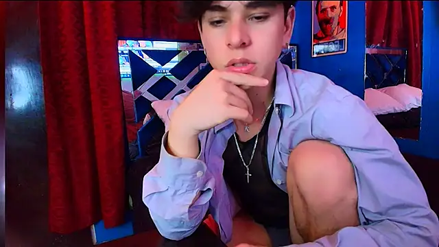 Luke_Howland Live XXX-Chat