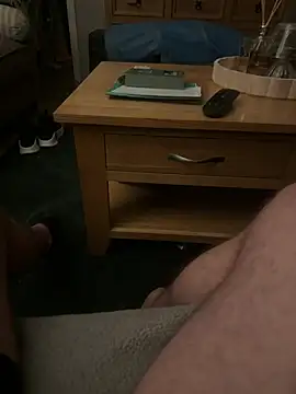 Вебкам-шоу naughtyukcouple