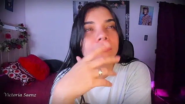 victoriaasaenz_'s Live XXX Chat