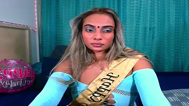 sexyindianchic's Live XXX Chat