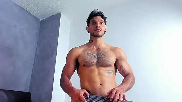JuanBlade live XXX chat