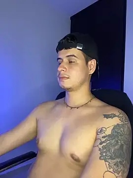 BjornSteel 라이브 XXX 채팅